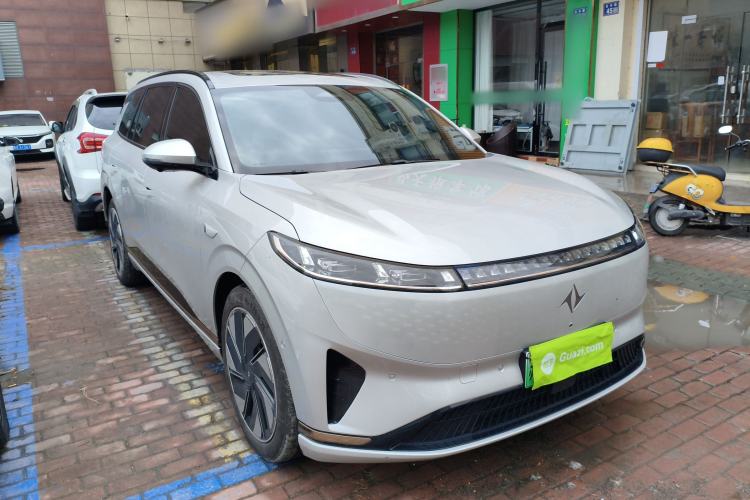 Used Dongfeng eπ eπ008 2024 210Max Range-Extended Version 6 Seats