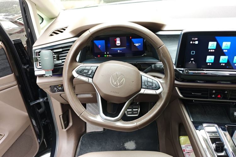 Used Volkswagen Viloran 2022 380TSI Prestige Edition
