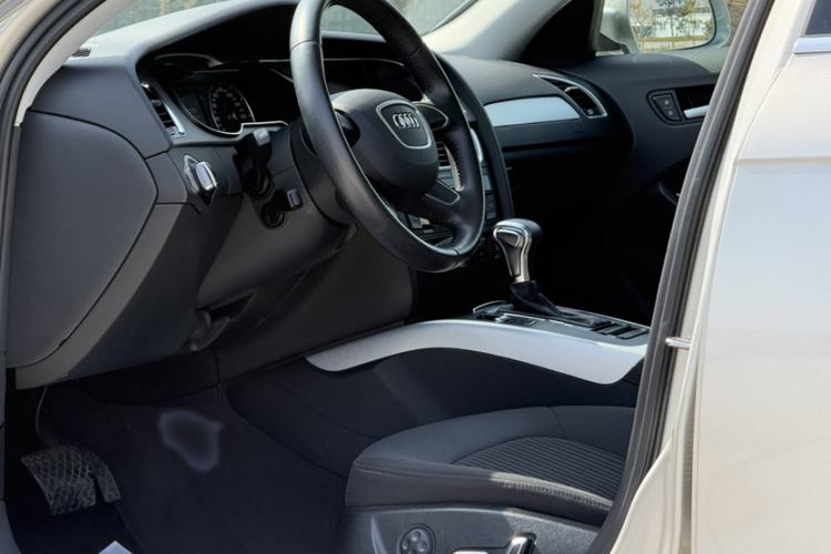 Used Audi A4L 2016 30 TFSI Collector's Edition Automatic Comfort Model