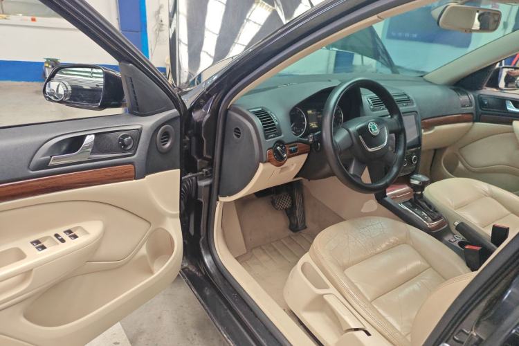 Used Skoda Octavia 2010 1.4TSI DSG Yijun Edition Driver Seat