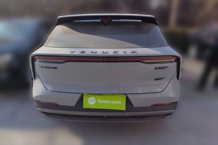 Used Venucia V 2022 260T Black Horse Edition · Idol