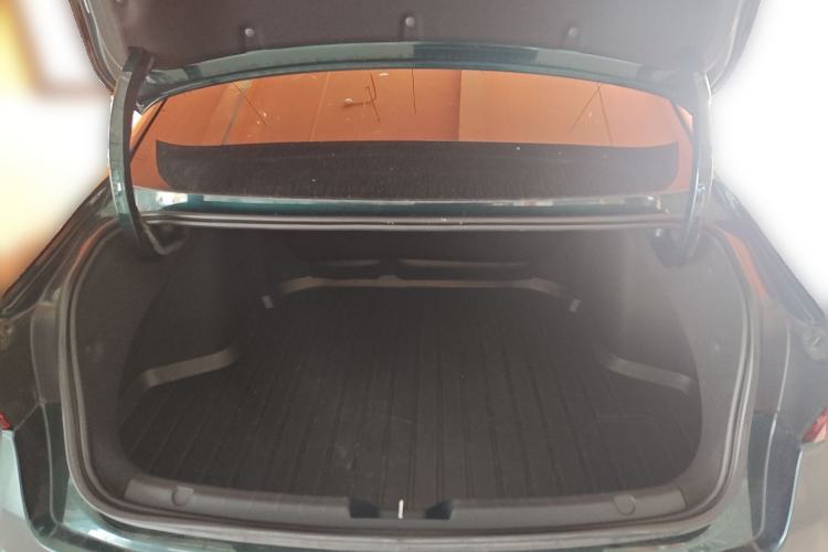 Used Geely Auto Preface 2023 2.0TD "Only This Verdant Green" Edition Trunk