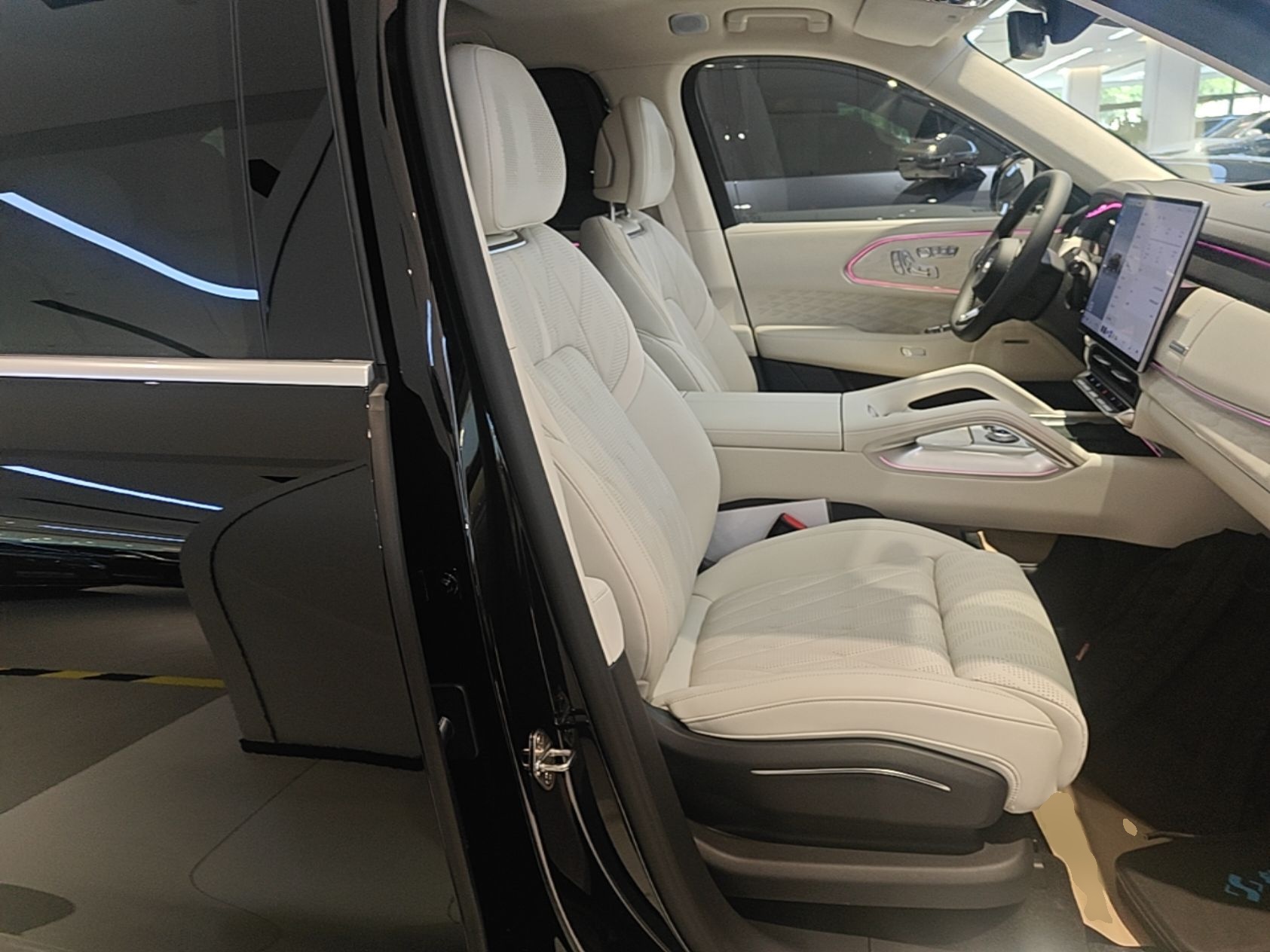 Zeekr 8X 2026 Model Max Edition 55kWh — снимка 19