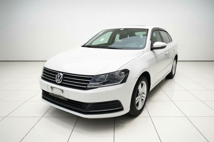 Used Volkswagen Lavida 2017 1.6L Manual Fashion Edition