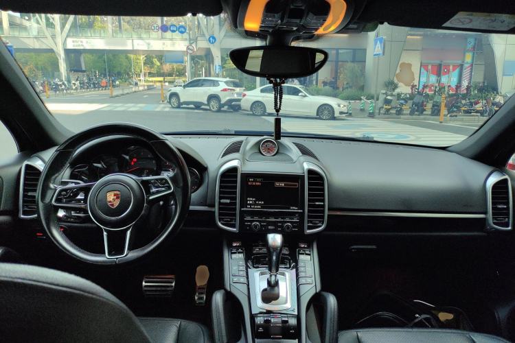 Used Porsche Cayenne 2014 Cayenne Platinum Edition 3.0T
