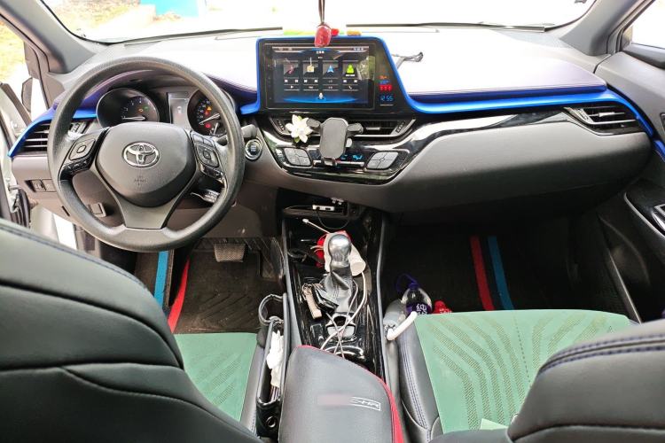 Used Toyota C-HR 2020 2.0L Leading Edition Center Console