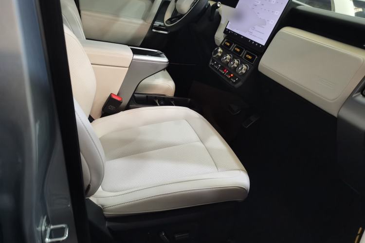 Used iCAR V23 2025 401 Two-Wheel Drive Advanced Edition
