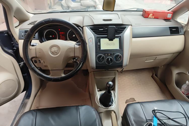 Used Venucia D50 2012 1.6L Manual Luxury Edition
