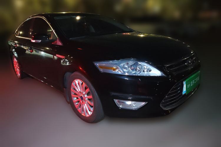 Used Ford Mondeo 2011 2.0L GTDi 200 Luxury Edition Front Right 45 Deg