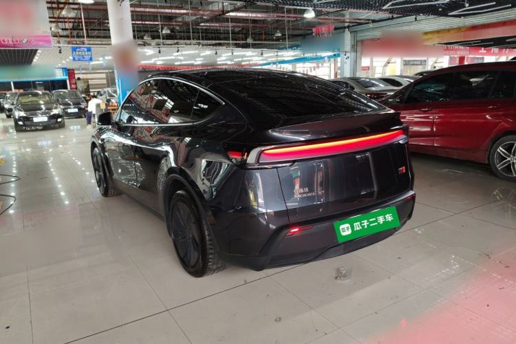 Used Tesla Model Y 2025 Long-Range All-Wheel Drive First Edition
