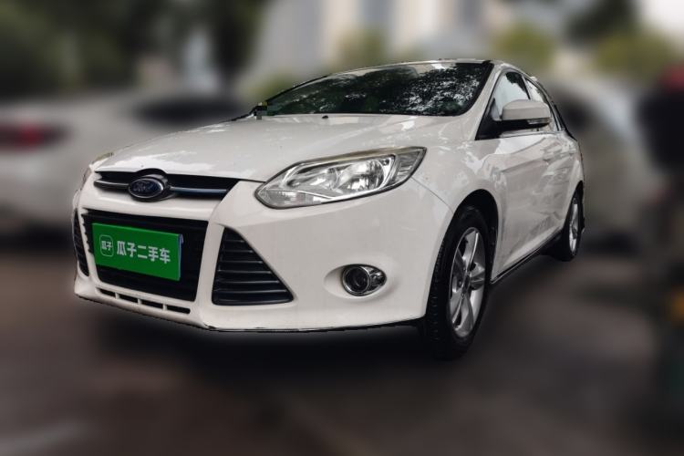Used Ford Focus 2012 Sedan 1.6L Automatic Fashion Edition