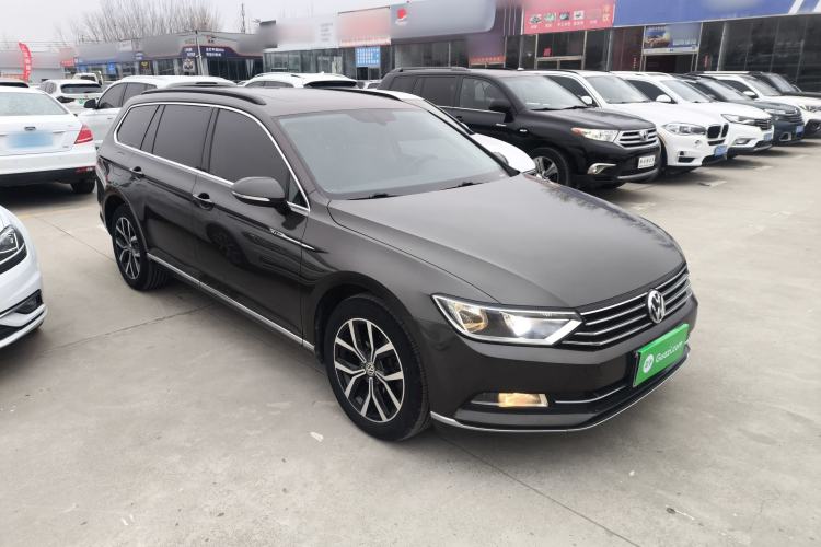 Used Volkswagen Variant 2016 380TSI Two-Wheel-Drive Style Edition