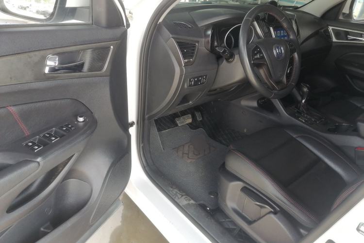 Used CHANGAN CS75 2016 1.8T Automatic Elite Model China V Standard
