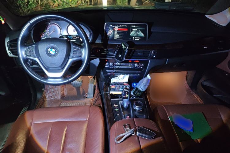 Used BMW X5 2014 xDrive35i Elegant Edition Center Console