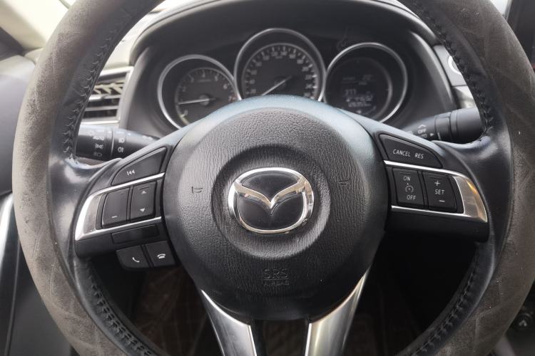 Used Mazda Atenza 2015 2.0L Blue Sky Luxury Edition
