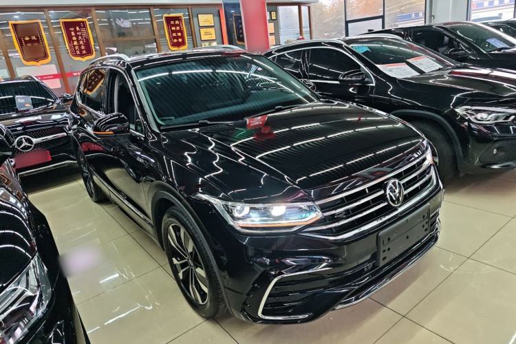 Used Volkswagen Tiguan L 2024 380TSI Automatic All-Wheel Drive R-Line Enhanced 7-Seater