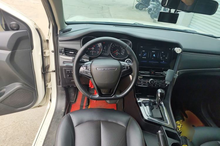 Used Venucia T70 2019 2.0L CVT Enjoy Edition China V Standard