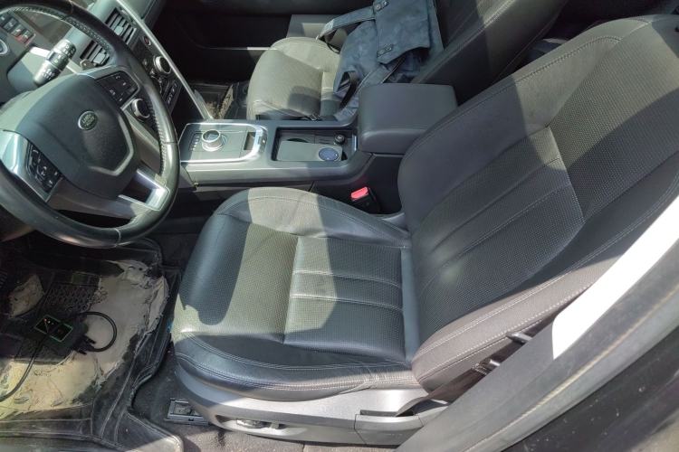 Used Land Rover Discovery Sport 2016 2.0T SE Left Front Seat