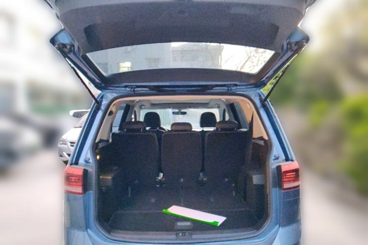 Used Volkswagen Touran 2018 Volkswagen Touran L 280TSI DSG Comfort Edition 7 Seats China V Emission Standard Trunk