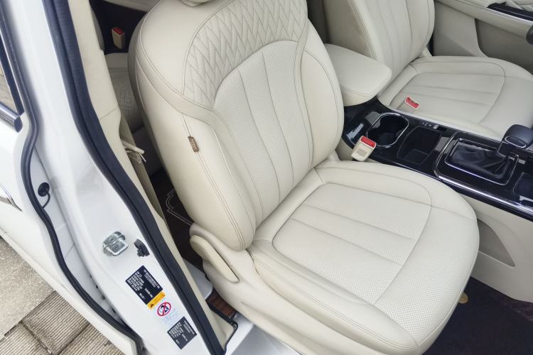 Used Oshan Cosmos 2022 1.5T Automatic Business Model