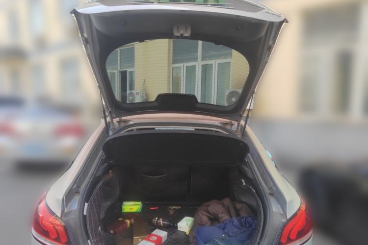 Used MG 6 2017 20T Automatic Luxury Smart Connect Version China V Standard Trunk