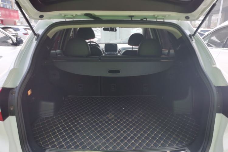 Used Hyundai ix35 2015 2.0L Automatic 2WD Smart Version China V Standard
