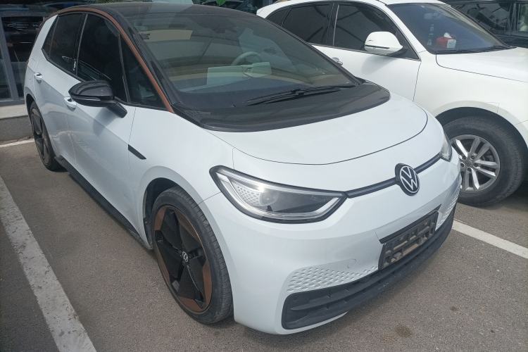 Used Volkswagen ID.3 2023 Upgraded Version Smart Intelligence Edition Front Right 45 Deg