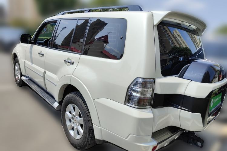 Used Mitsubishi Pajero 2020 3.0L Automatic Standard Edition
