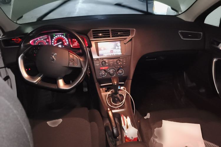 Used DS 5LS 2016 1.6T Style Edition THP160
