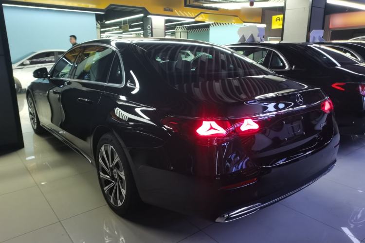 Used Mercedes-Benz E-Class 2023 Updated E 300 L Luxury Edition

