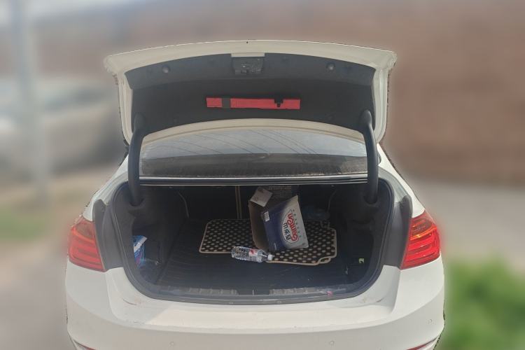 Used BMW 3 Series 2015 320i Luxury Line Stylish Edition
