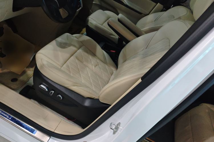 Used Buick GL8 2023 ES Lu Zun Luxury Model
