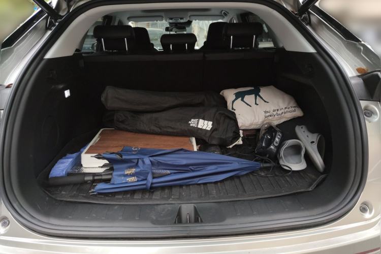 Used CHANGAN OSHAN Z6 2022 Blue Whale 1.5T DCT Smart Navigation Model Trunk