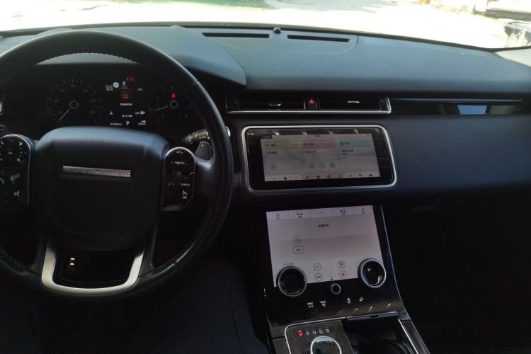 Used Land Rover Range Velar 2019 250 PS