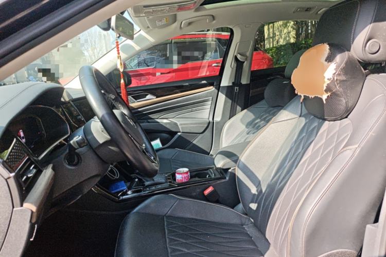 Used Volkswagen Passat 2019 330TSI Luxury Edition China VI Standard
