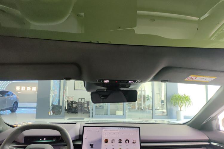 Used XPeng P7 2025 Model—702 Long Range Ultra
