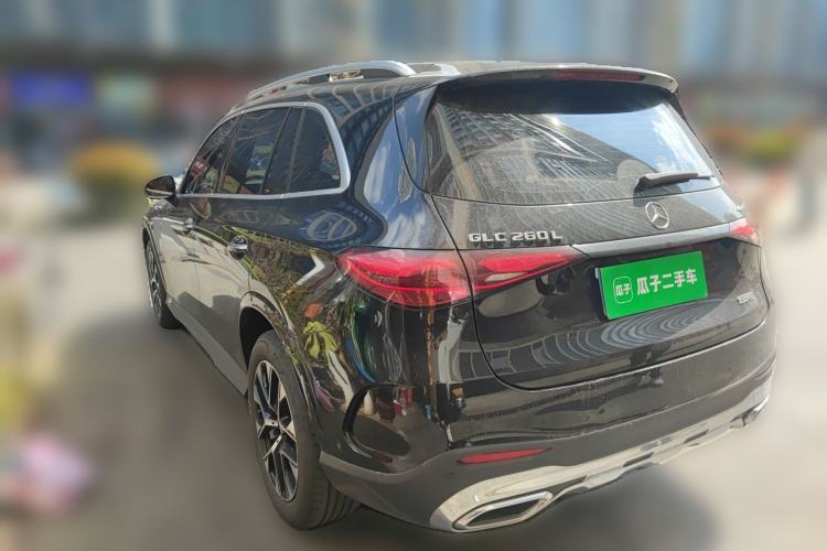 Used Mercedes-Benz GLC 2023 GLC 260 L 4MATIC Luxury Model 5 Seats Exterior 3