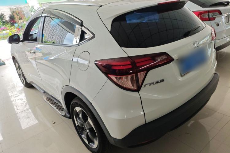 Used Honda Vezel 2017 1.8L CVT Front-Wheel Drive Pioneer Edition Rear Left 45 Deg