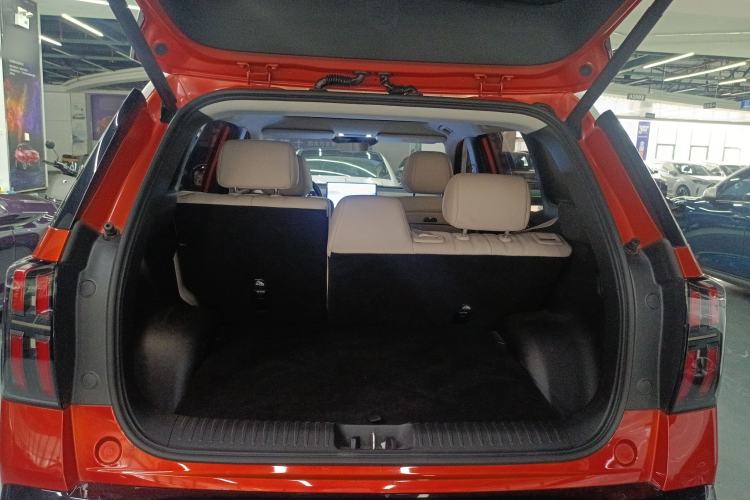 Used AION V 2024 Aion Tyrannosaurus 650 LiDAR Edition Trunk