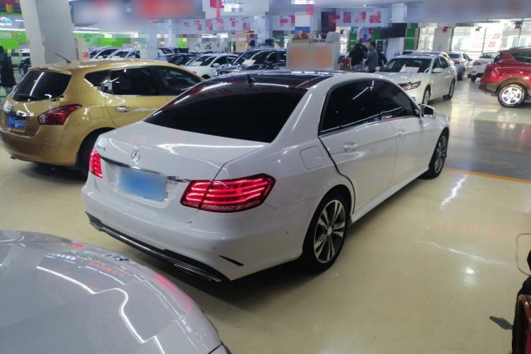 Used Mercedes-Benz E-Class 2015 E 260 L Sport & Fashion Model
