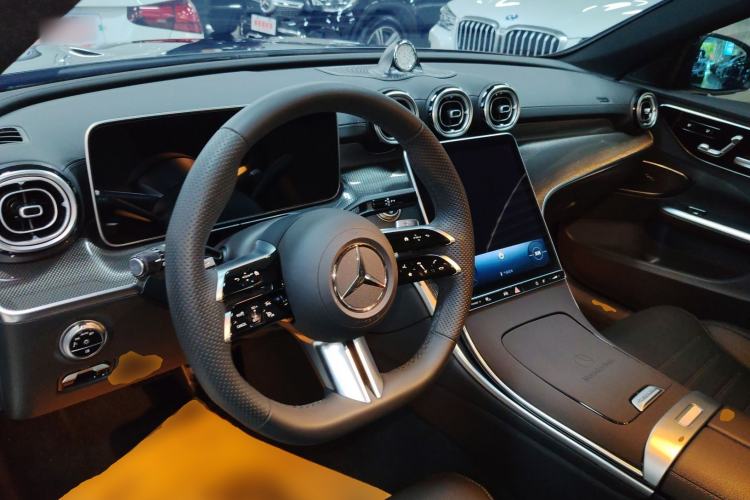 Used Mercedes-Benz C-Class 2025 C 260 L Sport Edition Center Console