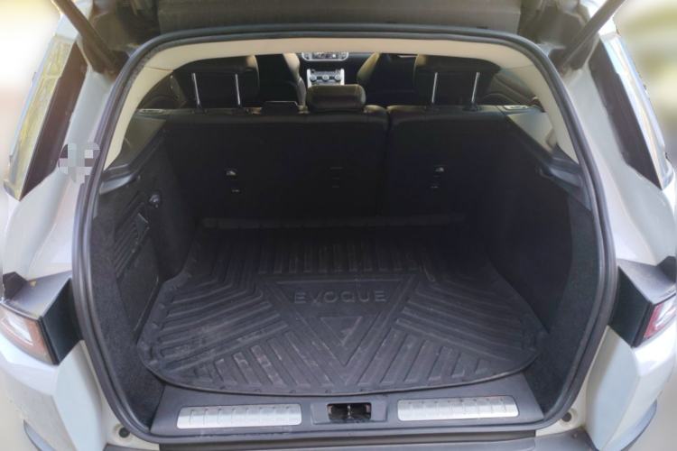 Used Land Rover Range Evoque 2016 2.0T SE Smart Glow Edition Trunk