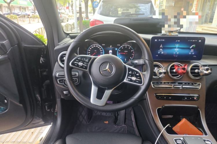 Used Mercedes-Benz GLC 2020 Facelift GLC 300 L 4MATIC Dynamic Edition