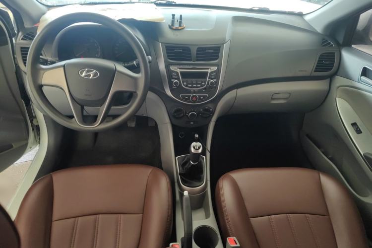 Used Hyundai Verna (older generation) 2014 1.4L Manual Smart GLS Trim