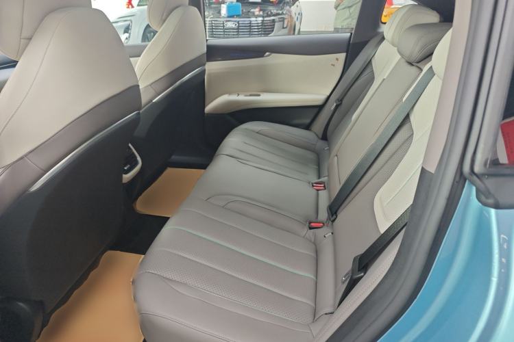 Used Deepal L07 2025 230 Ultra Qiankun Intelligent Driving ADS SE Range-Extended Version
