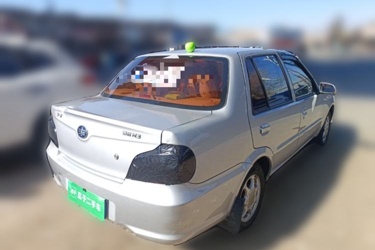 Used FAW Xiali 2012 N3 1.0L Sedan - Practical Model