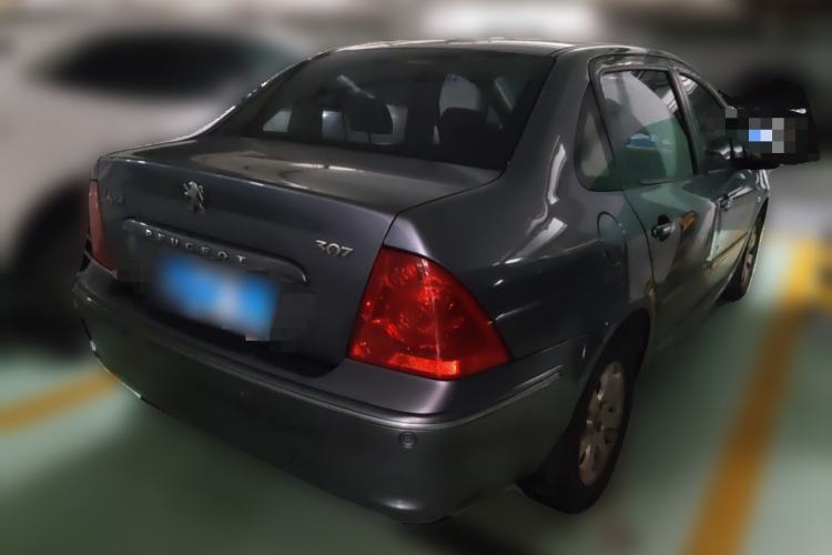 Used Peugeot 307 2010 Sedan 1.6L Automatic Luxury Edition
