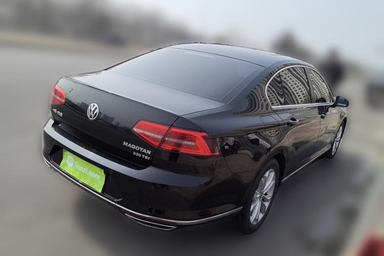 Used Volkswagen Magotan 2018 330TSI DSG Luxury Model Rear Right 45 Deg