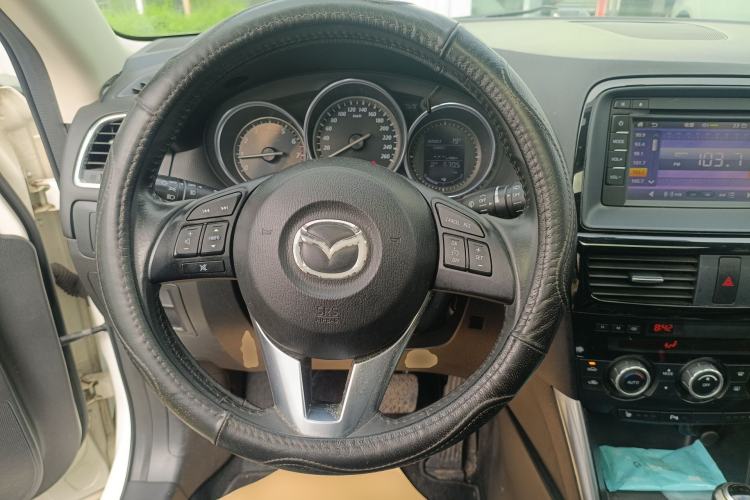 Used Mazda CX-5 2013 2.5L Automatic 4x4 Luxury Version Steering Wheel