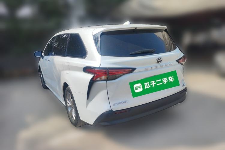 Used Toyota SIENNA 2024 2.5L Hybrid Comfort Edition
